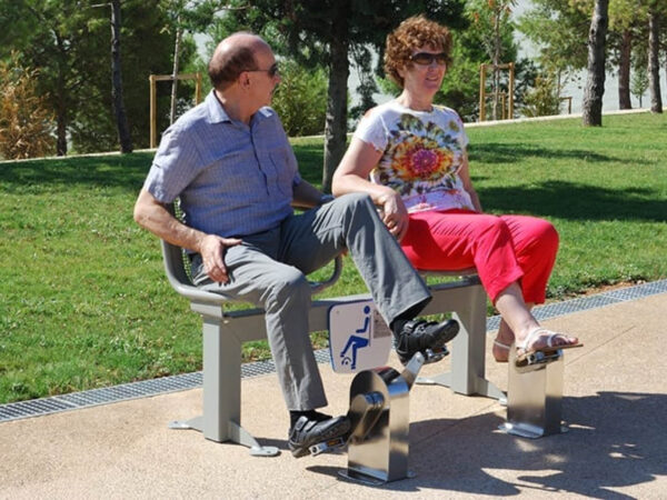 7135 Bank met dubbele pedalen