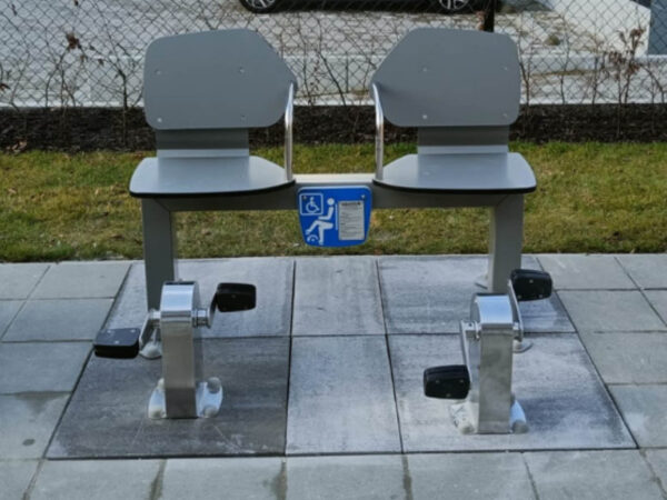 7135 Bank met dubbele pedalen