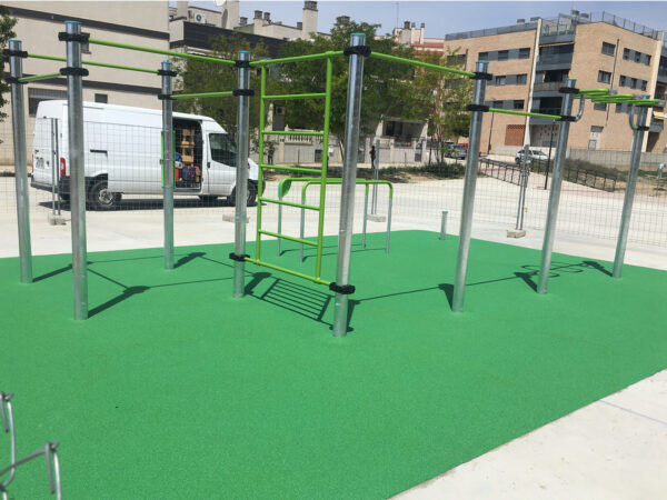 7468 STREET WORKOUT 8 posts set