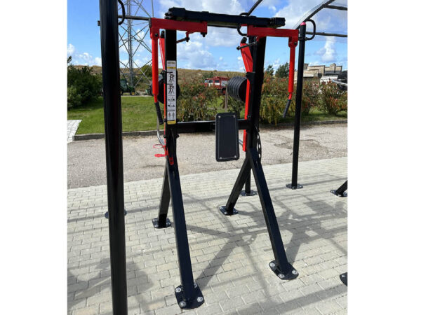 R03 Chest and Shoulder Fly machine