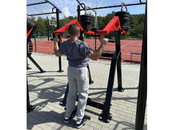 R05 Lateral Pull Down machine