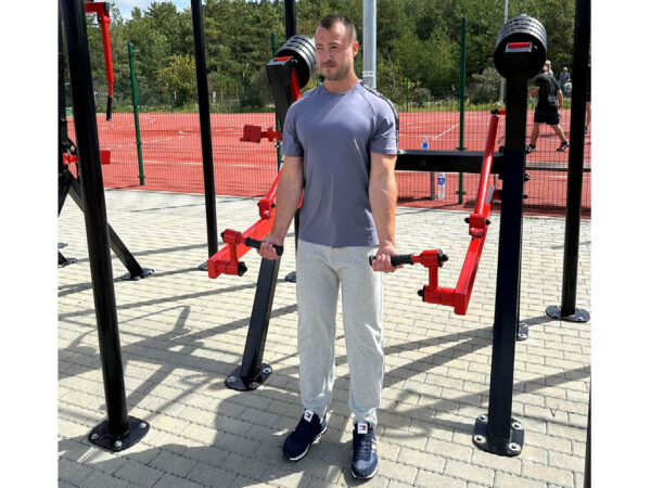 R06 Arm Biceps machine