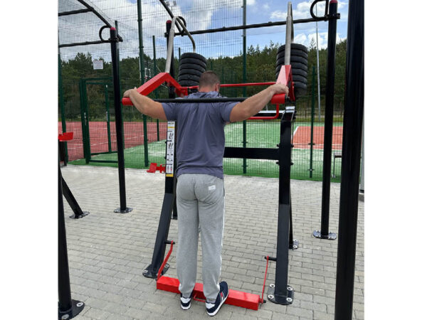 R09 Multifunctional Training machine for squats and schoulder press