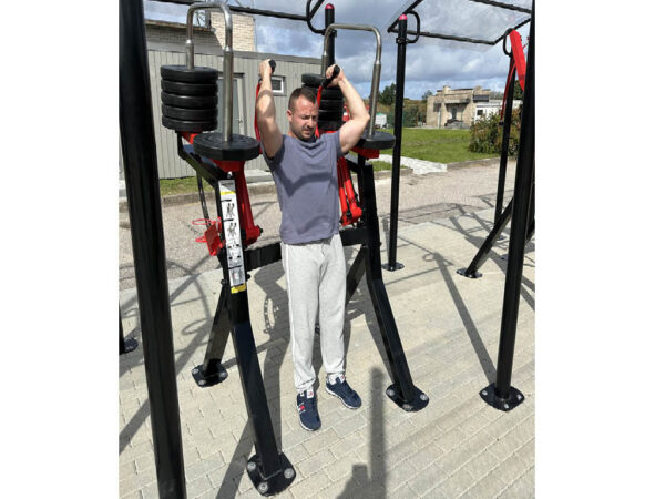 R10 Abdominal machine