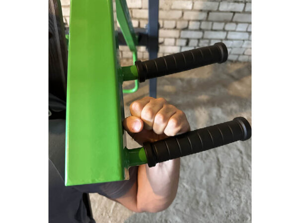 R13 Sitting Shoulder Press machine