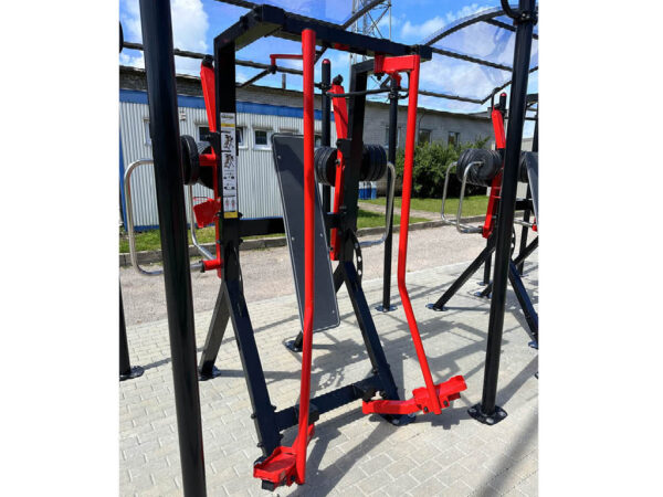 R17 Leg adductor machine
