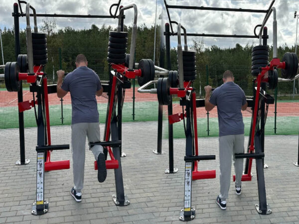 R20 Standing Leg Extension machine