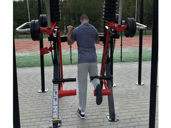 R20 Standing Leg Extension machine