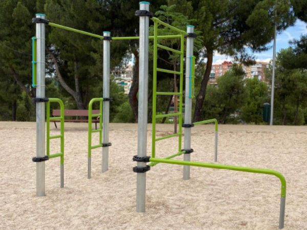 7488 NIEUW: Set STREET WORKOUT combi 4 posts