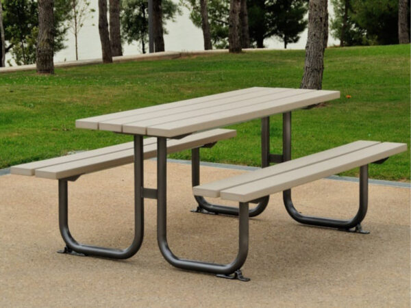 2020 Picknicktafel van gerecycled plastic
