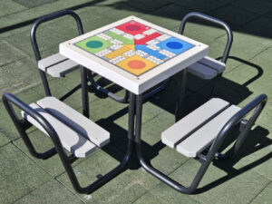 2032 Speeltafel Parcheesi